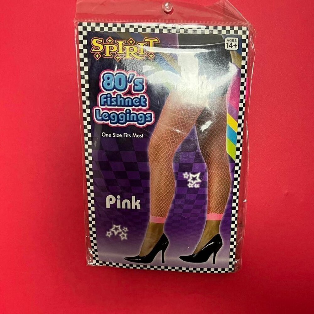 Neon pink fishnets 🩷🩷